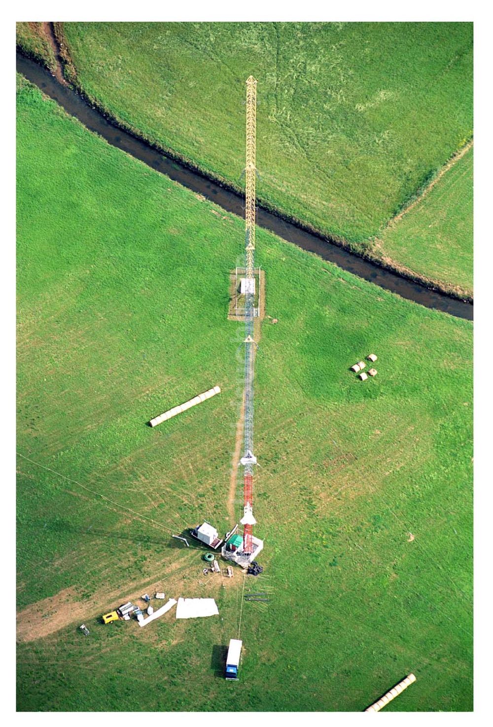 Luftbild Sambach/ Rheinland-Pfalz - Rekonstruktion Sendeturm Sambach