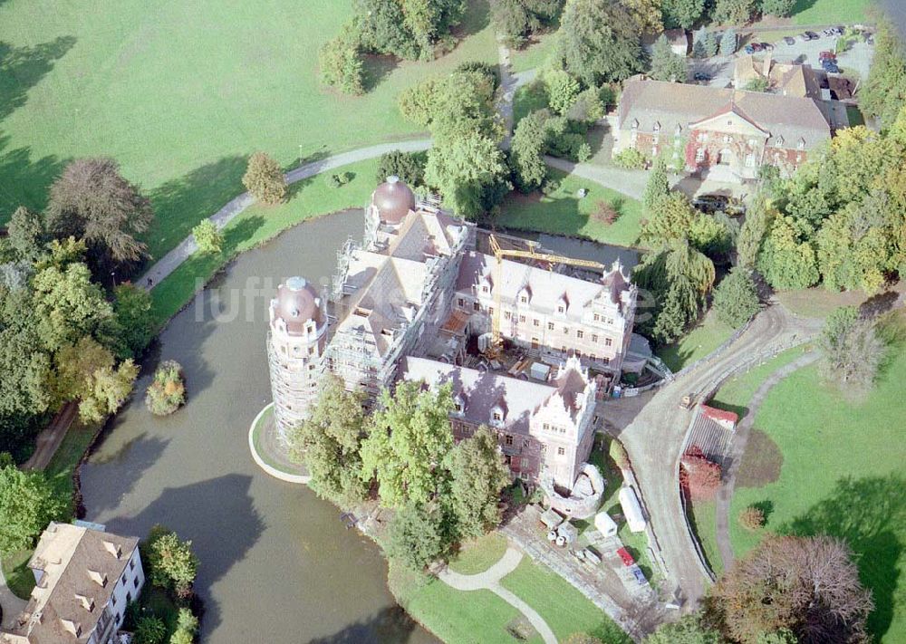 Bad Muskau von oben - Rekonstruktionsarbeiten am Neuen Schloß in Bad Muskau / Lausitz - Brandenburg.