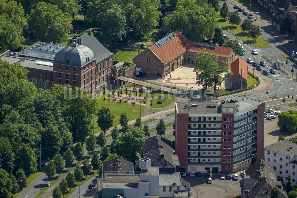 Luftaufnahme Gelsenkirchen - Renaissanceschloss Schloß Horst Gelsenkirchen im Bundesland Nordrhein-Westfalen