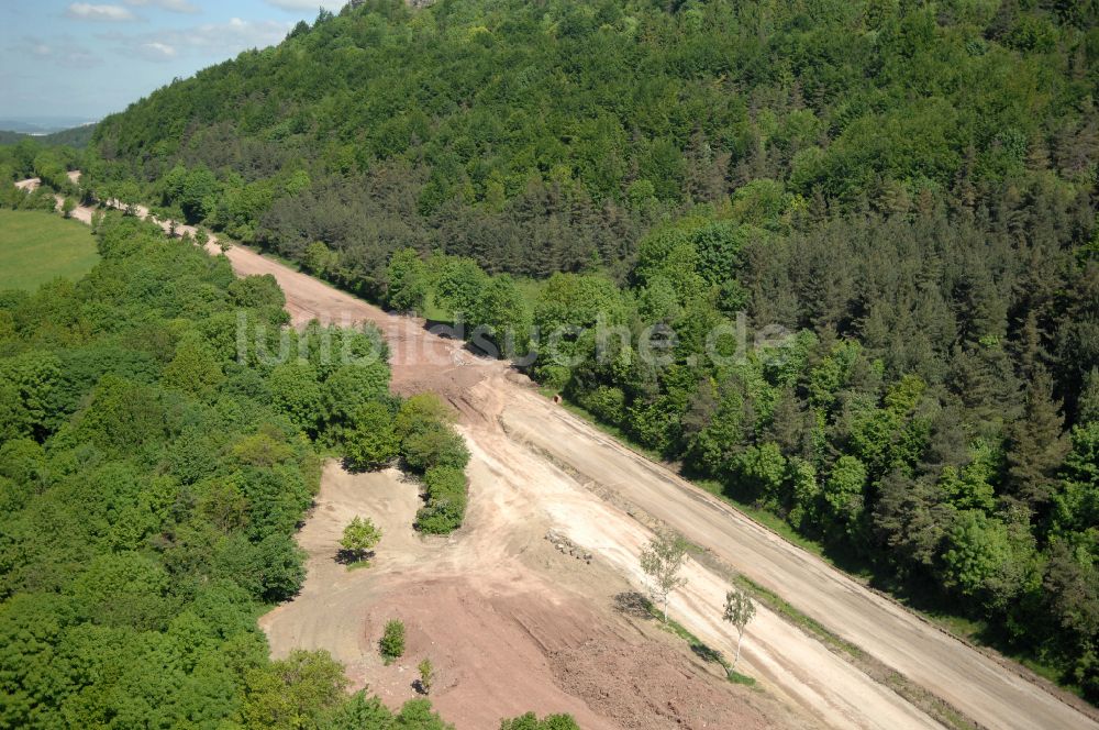 Wutha-Farnroda von oben - Renaturierung der Autobahn- Trasse der BAB A4 über die Hörselberge im Waldgebiet in Wutha-Farnroda im Bundesland Thüringen, Deutschland