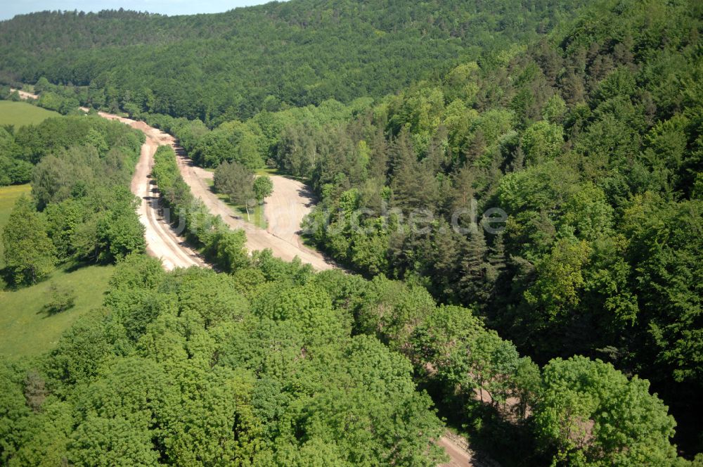 Wutha-Farnroda von oben - Renaturierung der Autobahn- Trasse der BAB A4 über die Hörselberge im Waldgebiet in Wutha-Farnroda im Bundesland Thüringen, Deutschland