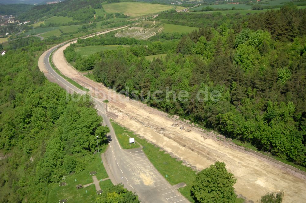 Luftaufnahme Wutha-Farnroda - Renaturierung der Autobahn- Trasse der BAB A4 über die Hörselberge im Waldgebiet in Wutha-Farnroda im Bundesland Thüringen, Deutschland