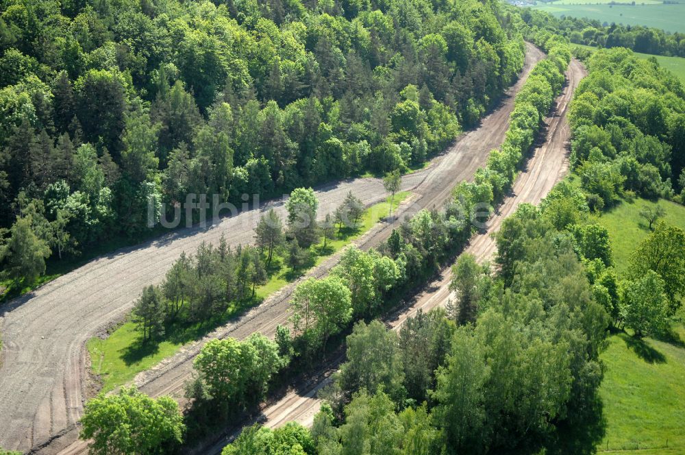 Luftaufnahme Wutha-Farnroda - Renaturierung der Autobahn- Trasse der BAB A4 über die Hörselberge im Waldgebiet in Wutha-Farnroda im Bundesland Thüringen, Deutschland