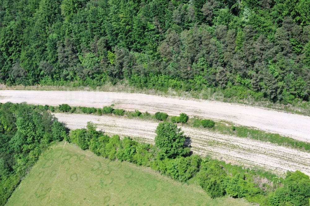 Wutha-Farnroda von oben - Renaturierung der Autobahn- Trasse der BAB A4 über die Hörselberge im Waldgebiet in Wutha-Farnroda im Bundesland Thüringen, Deutschland