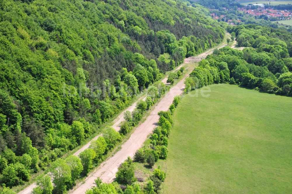 Wutha-Farnroda von oben - Renaturierung der Autobahn- Trasse der BAB A4 über die Hörselberge im Waldgebiet in Wutha-Farnroda im Bundesland Thüringen, Deutschland