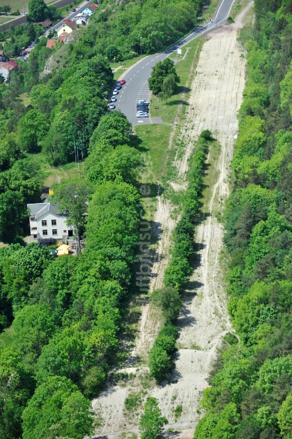 Luftbild Wutha-Farnroda - Renaturierung der Autobahn- Trasse der BAB A4 über die Hörselberge im Waldgebiet in Wutha-Farnroda im Bundesland Thüringen, Deutschland