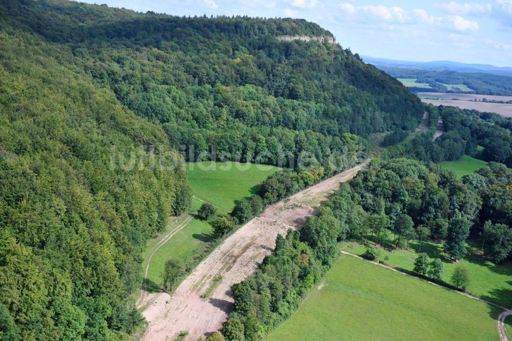 Luftbild Wutha-Farnroda - Renaturierungsarbeiten am alten Streckenverlauf der Autobahn E40 / A4 in Thüringen