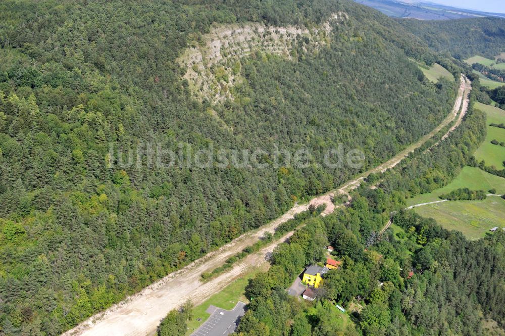 Luftbild Wutha-Farnroda - Renaturierungsarbeiten am alten Streckenverlauf der Autobahn E40 / A4 in Thüringen