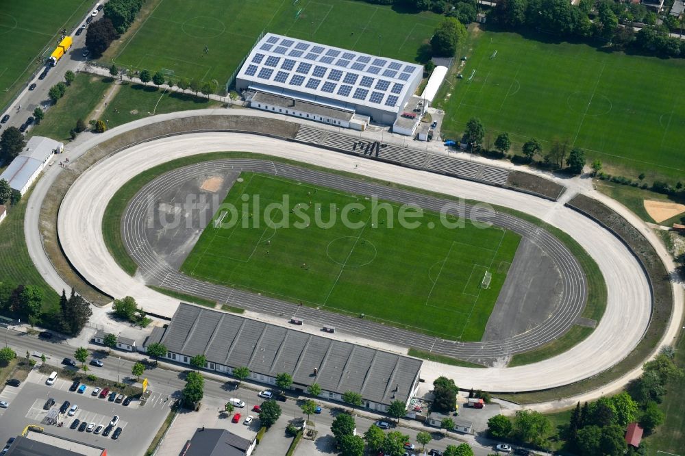 Luftaufnahme Augsburg - Rennstrecke der Bezirkssportanlage im Ortsteil Haunstetten - Siebenbrunn in Augsburg im Bundesland Bayern, Deutschland