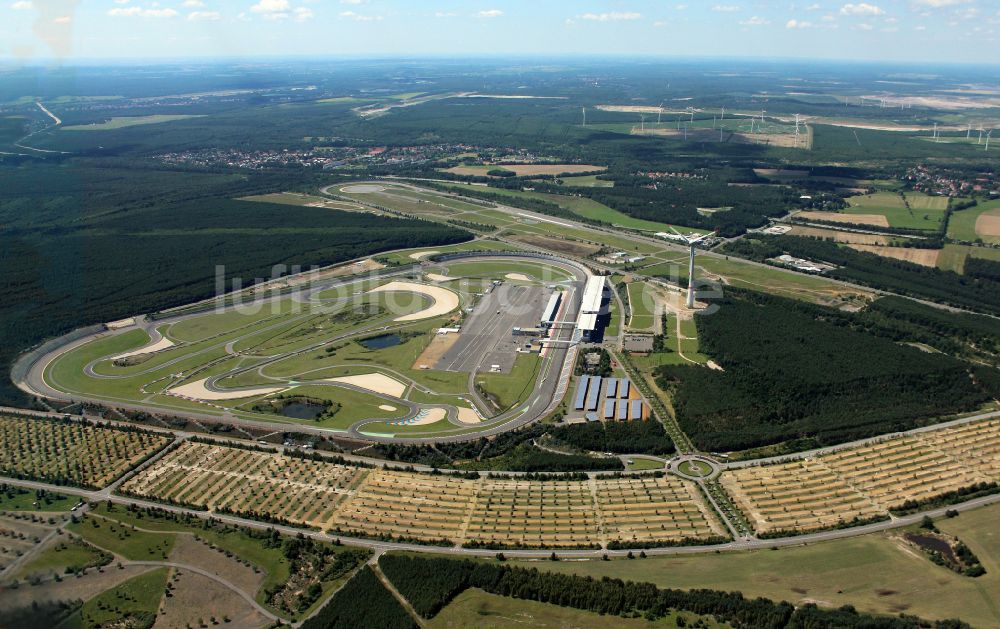 Schipkau von oben - Rennstrecke der Rennbahn DEKRA Lausitzring in Schipkau im Bundesland Brandenburg, Deutschland