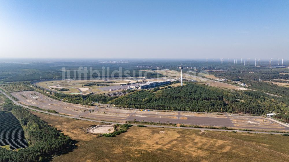 Schipkau aus der Vogelperspektive: Rennstrecke der Rennbahn DEKRA Lausitzring in Schipkau im Bundesland Brandenburg, Deutschland