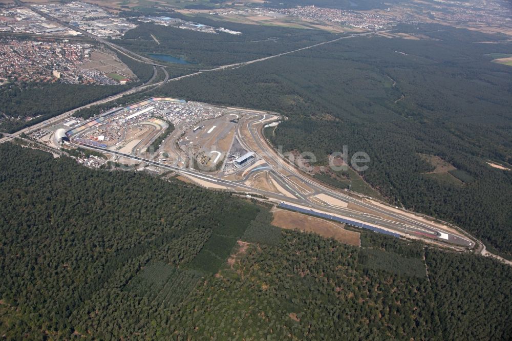 Hockenheim von oben - Rennstrecke der Rennbahn Hockenheimring Baden-Württemberg in Hockenheim im Bundesland Baden-Württemberg