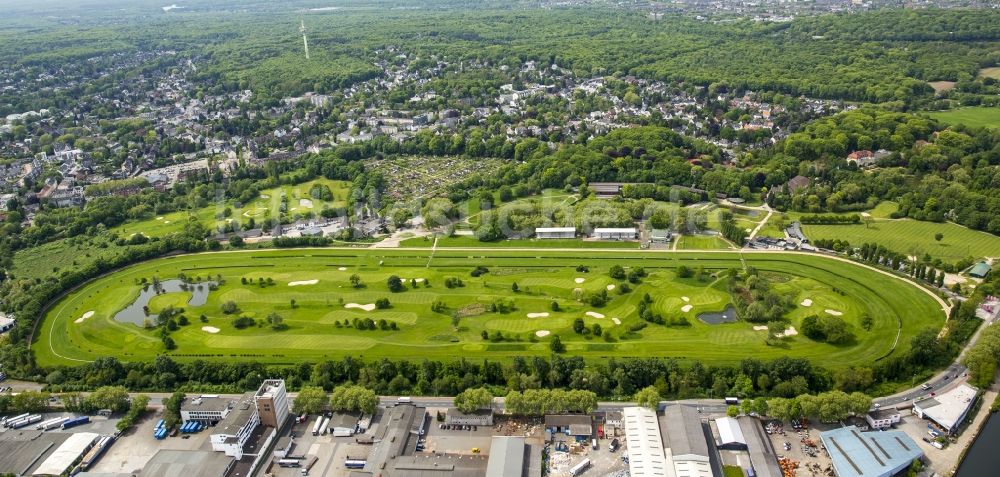 Mülheim an der Ruhr aus der Vogelperspektive: Rennstrecke der Rennbahn Raffelberg in Mülheim an der Ruhr im Bundesland Nordrhein-Westfalen