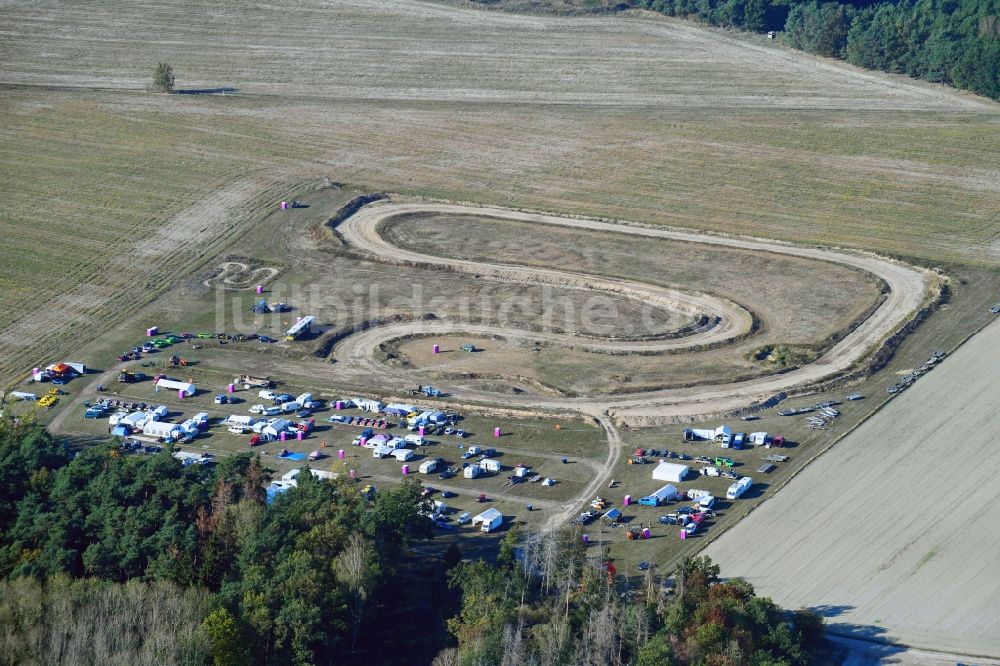 Luftaufnahme Wegendorf Rennstrecke Der Rennbahn Stock Car Rennen In Wegendorf Im Bundesland Brandenburg Deutschland