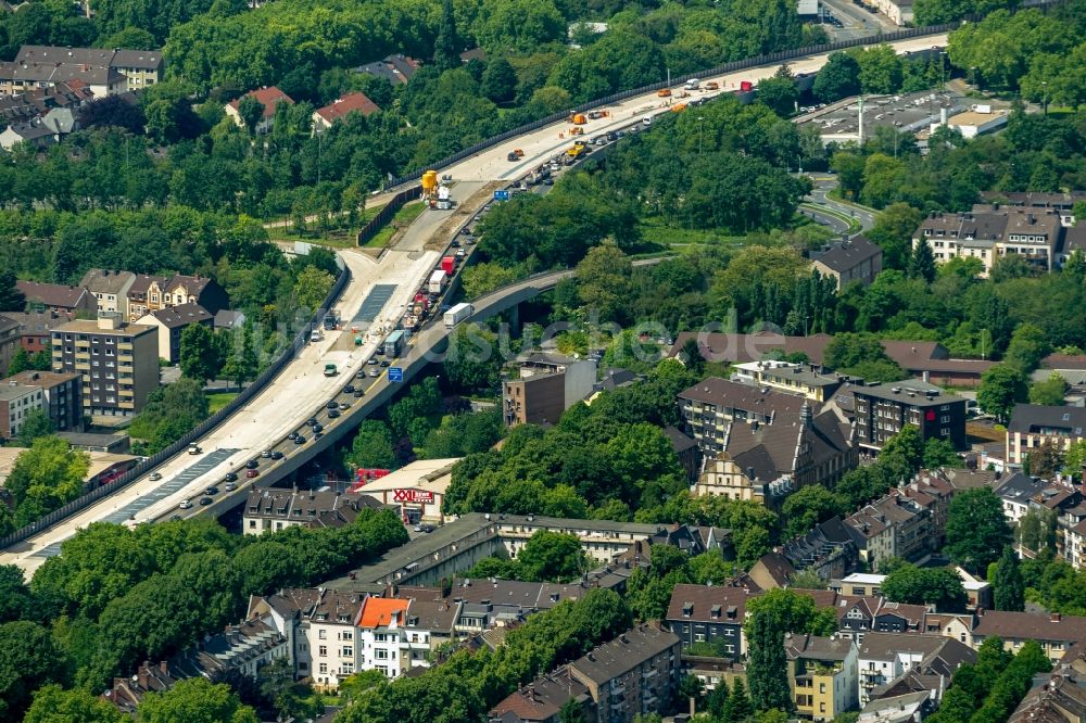 Luftaufnahme Duisburg - Renovierung der Bundesautobahn A 59 in Duisburg im Bundesland Nordrhein-Westfalen