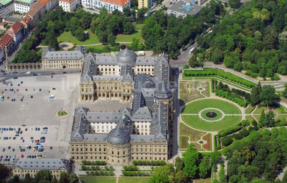 Würzburg aus der Vogelperspektive: Residenz und Hofgarten Würzburg