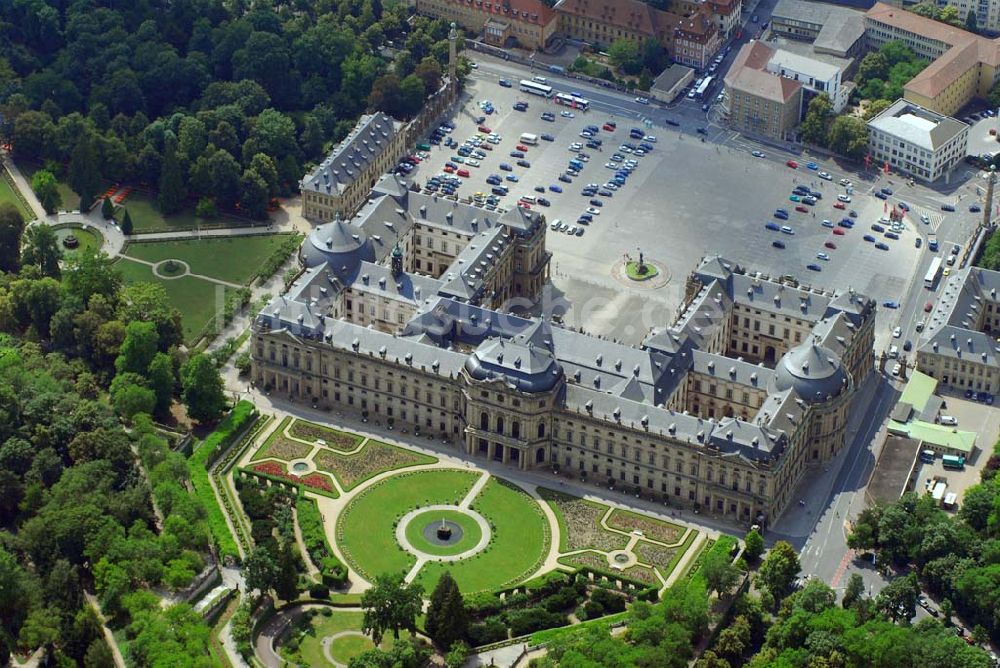 Würzburg von oben - Residenz und Hofgarten Würzburg