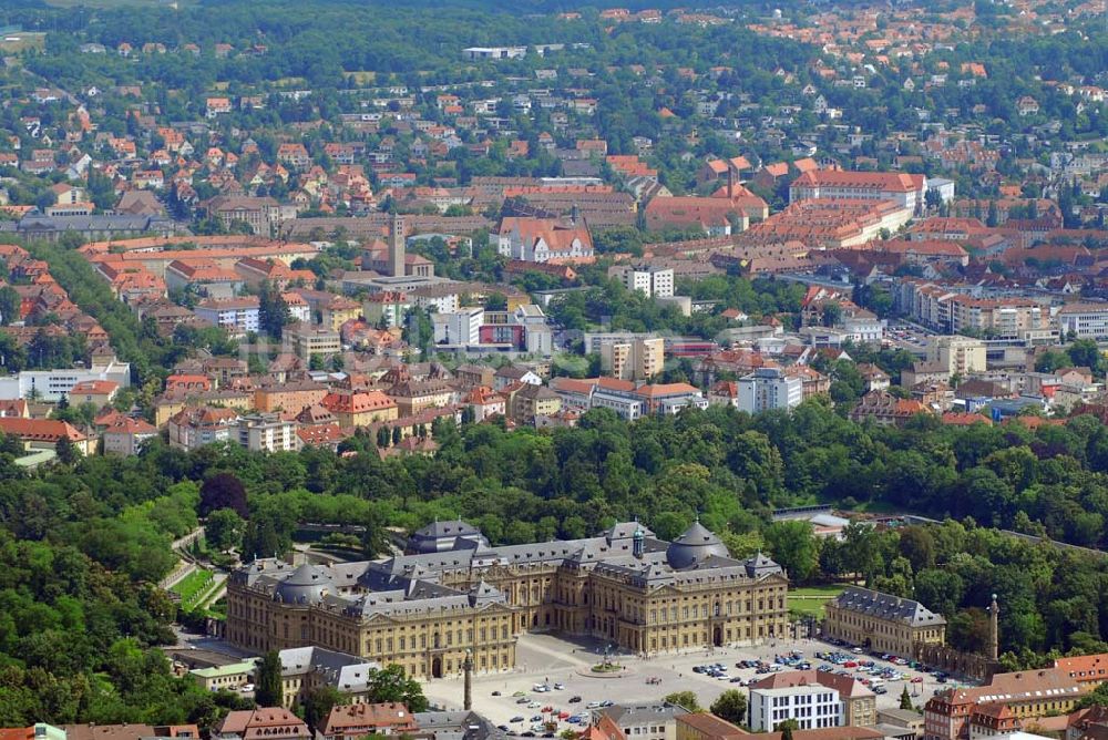 Würzburg aus der Vogelperspektive: Residenz und Hofgarten Würzburg