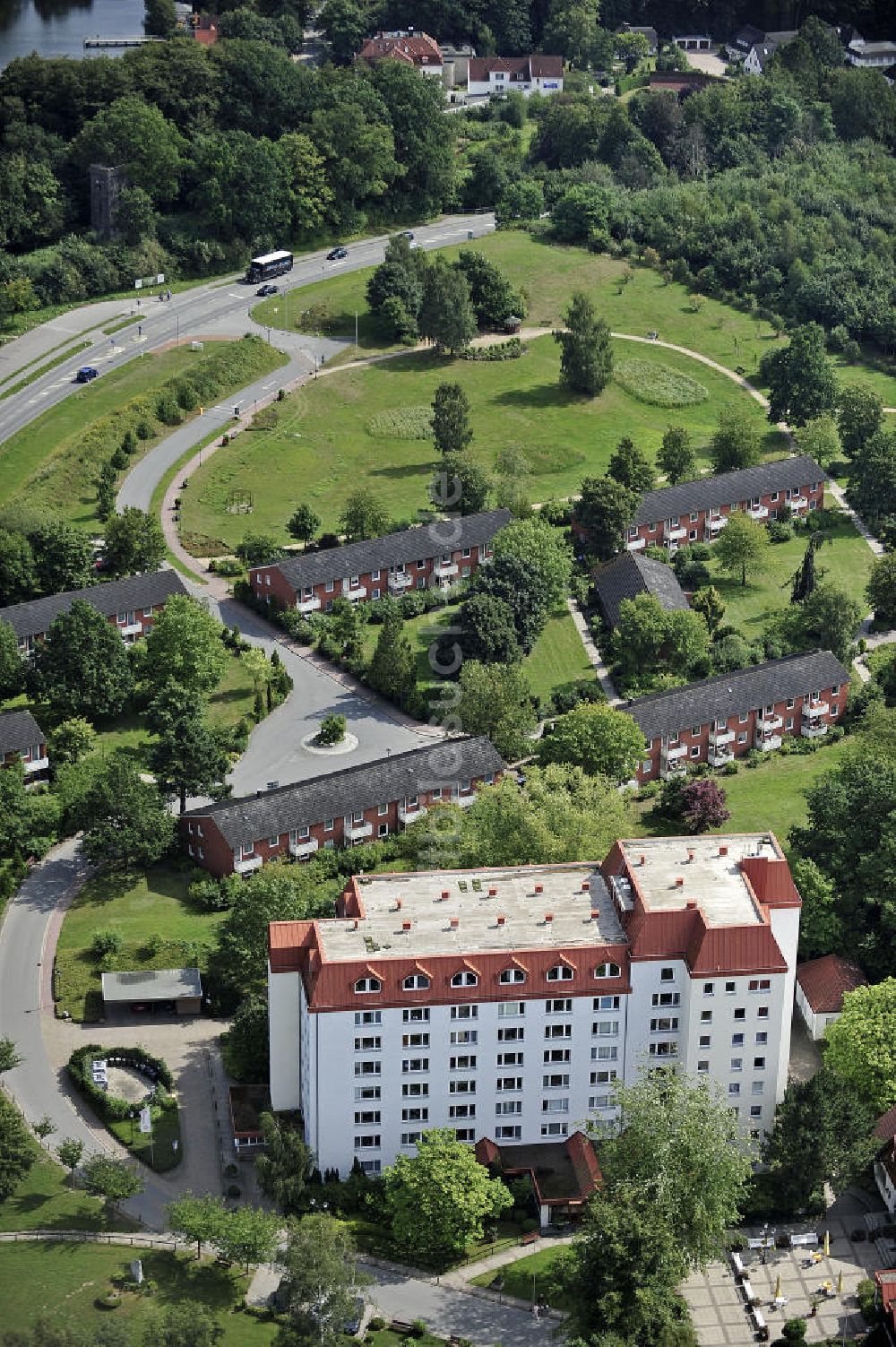 Eutin aus der Vogelperspektive: Residenz Wilhelmshöhe bei Eutin