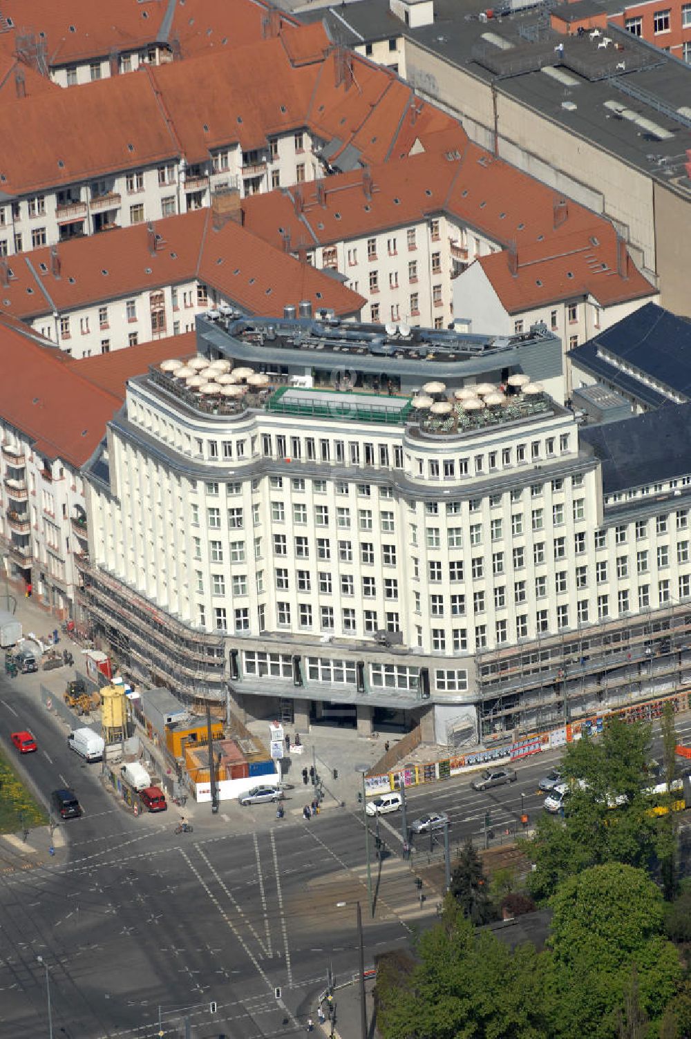 Luftaufnahme Berlin - restauriertes Haus der Einheit in Berlin- Mitte