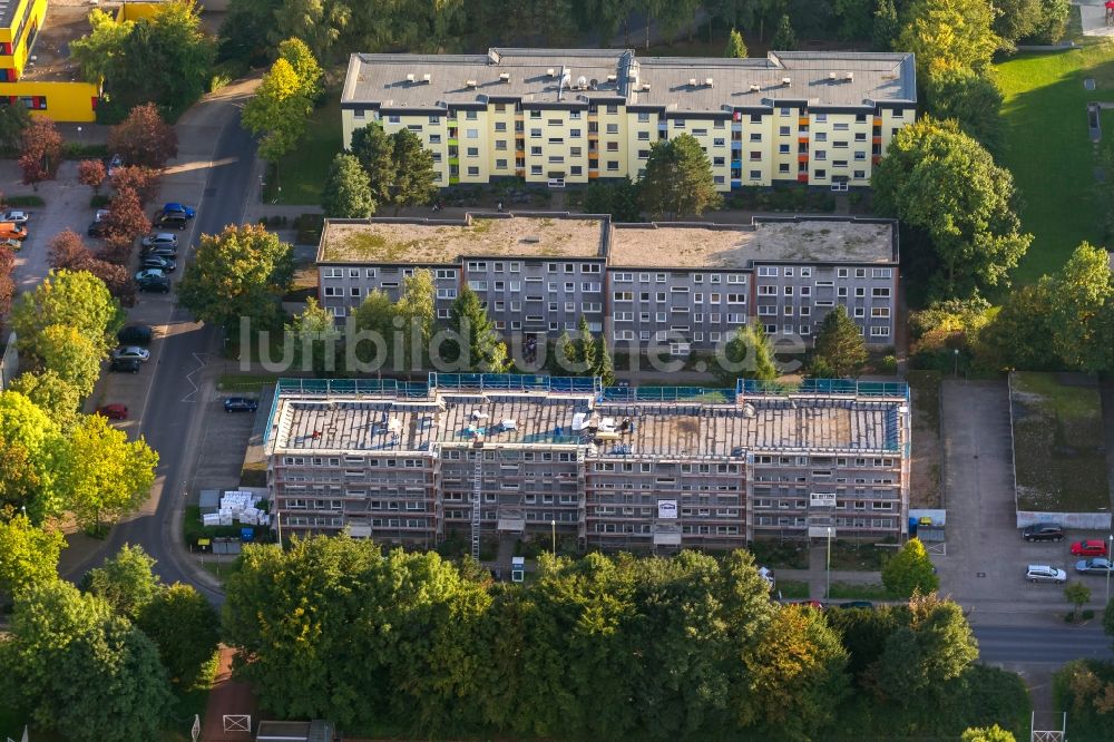 Gladbeck von oben - Restaurierung von Mietshäusern in Gladbeck im Bundesland Nordrhein-Westfalen