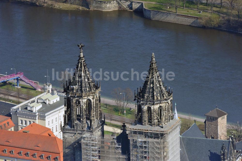 Magdeburg von oben - Restaurierung der Türme des Magdeburger Doms in Sachsen-Anhalt