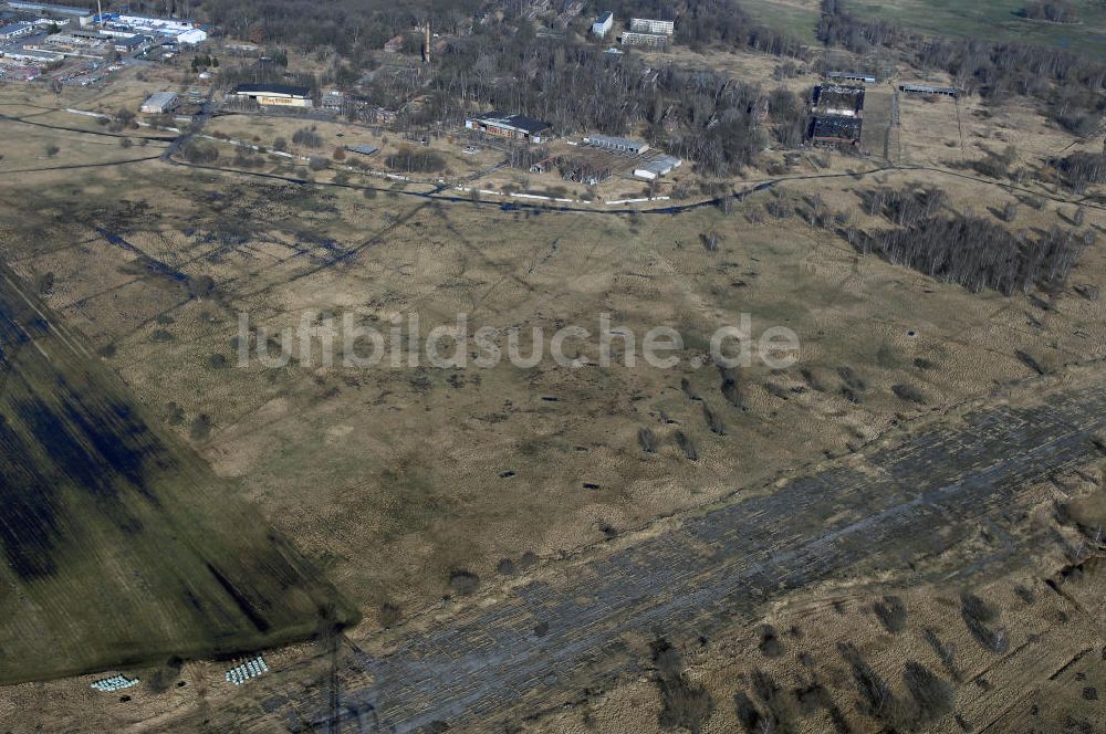 Luftbild Schönwalde - Reste des aufgegebenen Flugplatz Schönwalde