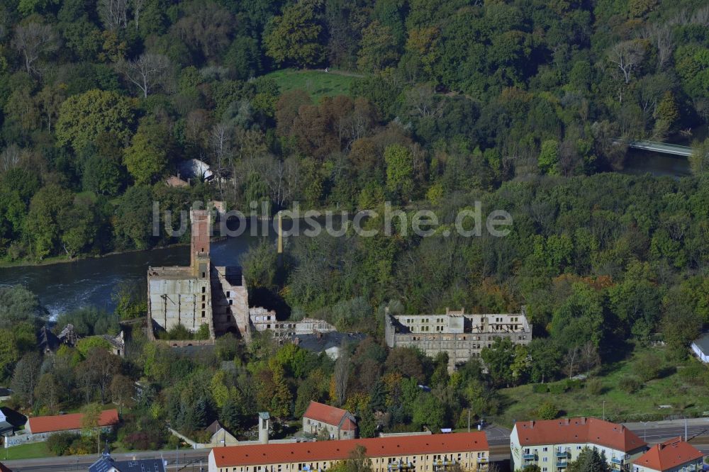 Luftbild Halle (Saale) - Reste der Fabrik- Ruine auf dem Altböllberg in Halle (Saale) im Bundesland Sachsen-Anhalt