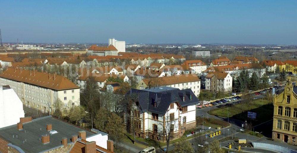 Halle / Saale von oben - Rettungsdienst an der BG Merseburger Ambulance der BG - Berufsgenossenschaftliche Kliniken Bergmannstrost Halle in Halle / Saale in Sachsen-Anhalt