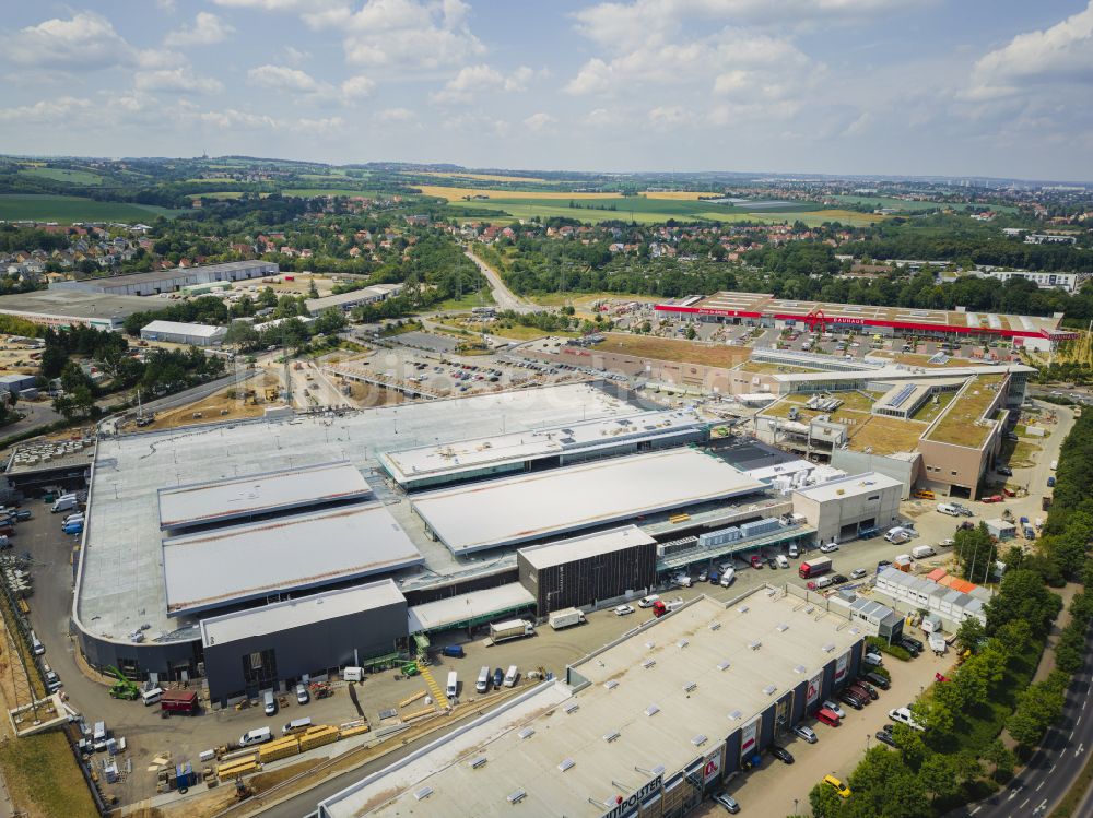 Dresden von oben - Revitalisierung und Erweiterungs- Baustelle am Gebäudekomplex des Einkaufszentrum Kaufpark Dresden in Dresden im Bundesland Sachsen, Deutschland