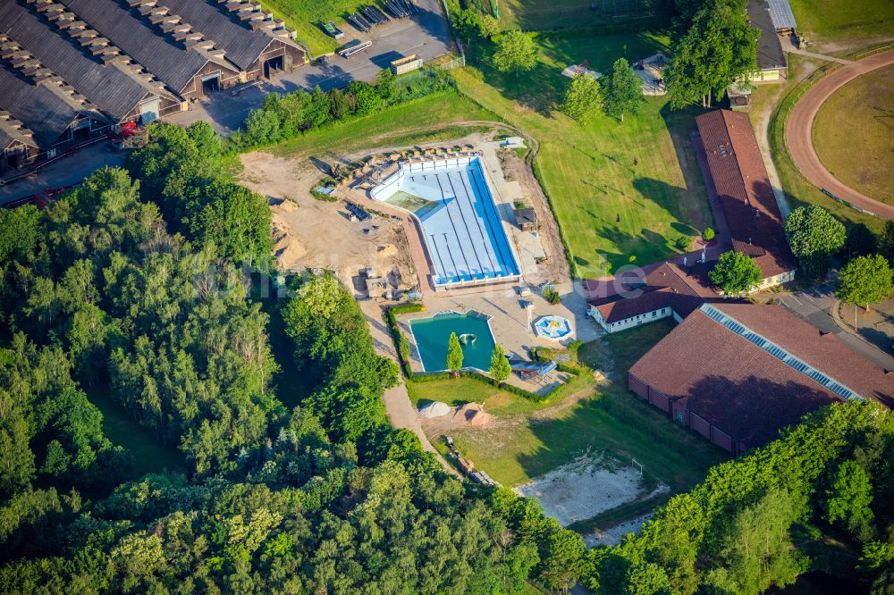 Luftaufnahme Wittingen - Revitalisierung des Freibad- Schwimmbeckenanlagen Ernst-Siemer-Bad Wittingen in Wittingen im Bundesland Niedersachsen, Deutschland