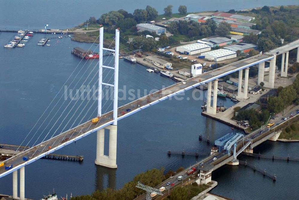 Stralsund von oben - Rügendamm Brücke/größtes deutsches Brückenbauvorhaben