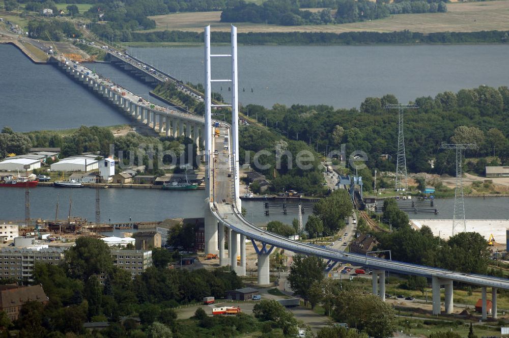 Stralsund von oben - Rügendamm Brücke/größtes deutsches Brückenbauvorhaben