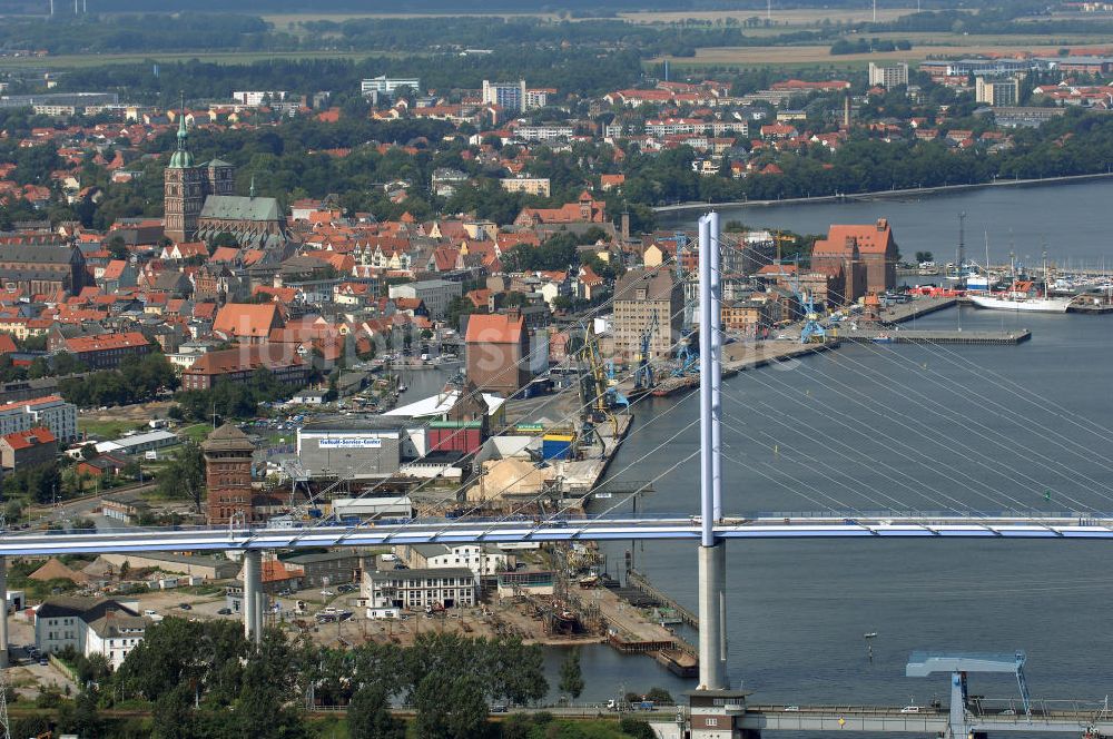 Stralsund aus der Vogelperspektive: Rügendamm Brücke/größtes deutsches Brückenbauvorhaben