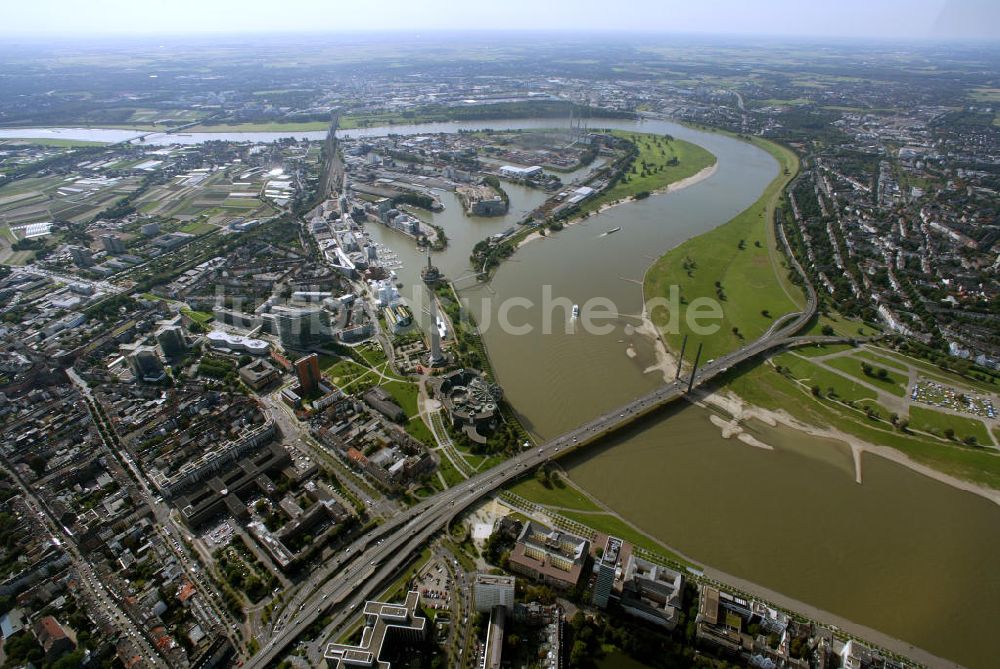 Luftaufnahme Düsseldorf - Rhein Duesseldorf