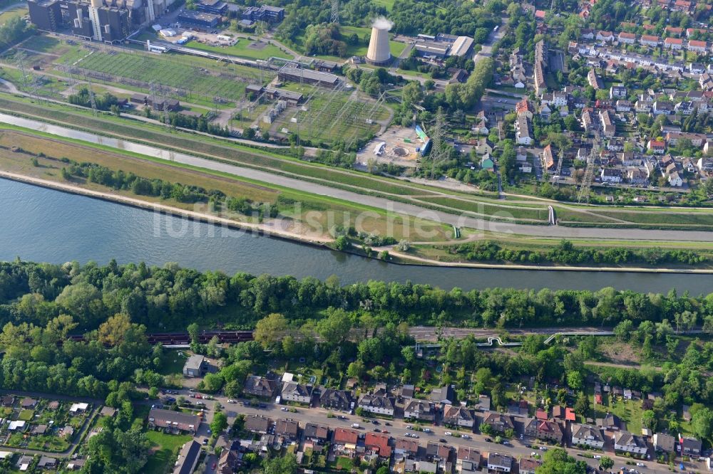 Essen aus der Vogelperspektive: Rhein-Herne-Kanal in Essen im Bundesland Nordrhein-Westfalen