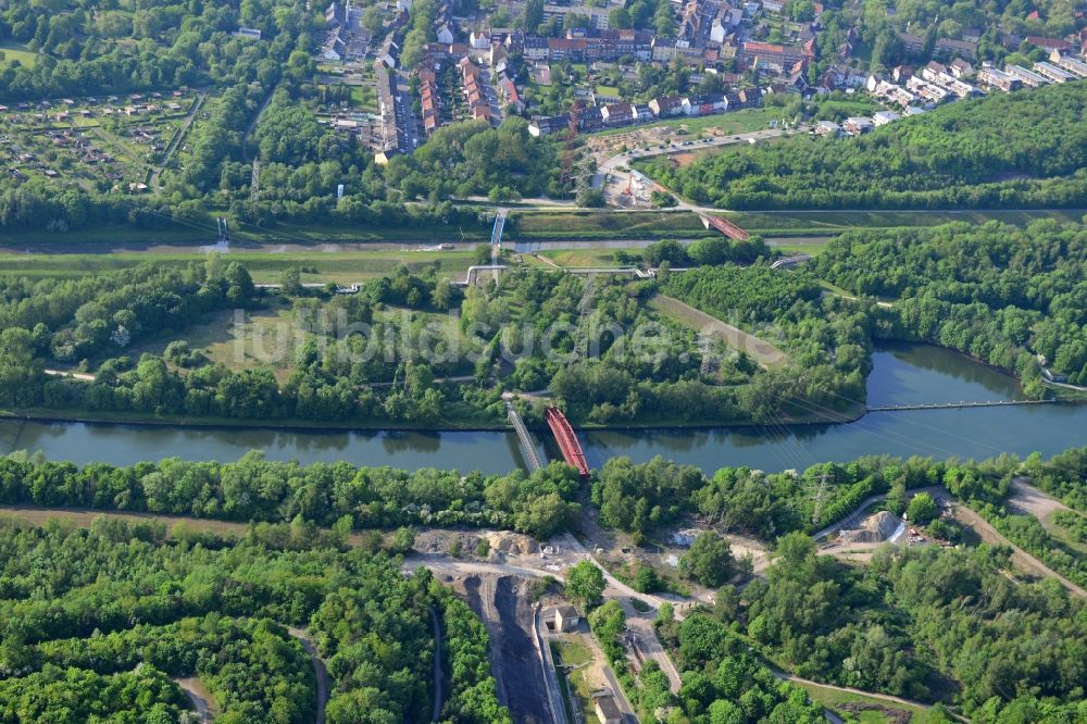 Essen von oben - Rhein-Herne-Kanal in Essen im Bundesland Nordrhein-Westfalen