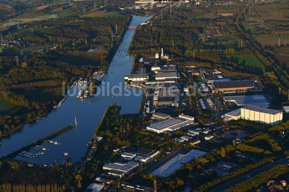 Herne von oben - Rhein-Herne-Kanal in Herne im Bundesland Nordrhein-Westfalen