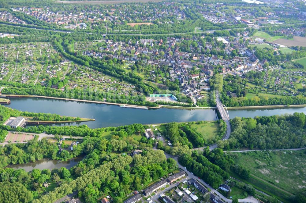 Herne von oben - Rhein-Herne-Kanal in Herne im Bundesland Nordrhein-Westfalen