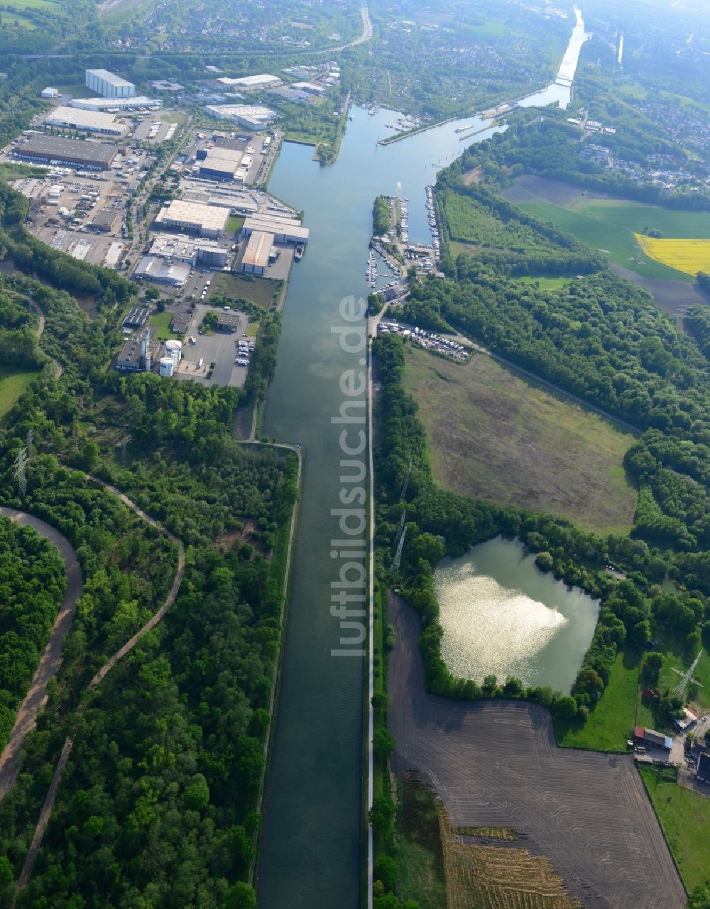 Herne aus der Vogelperspektive: Rhein-Herne-Kanal in Herne im Bundesland Nordrhein-Westfalen