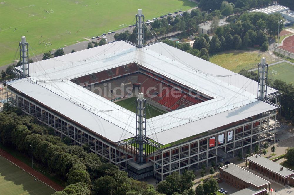 KÖLN aus der Vogelperspektive: RheinEnergieStadion in Köln