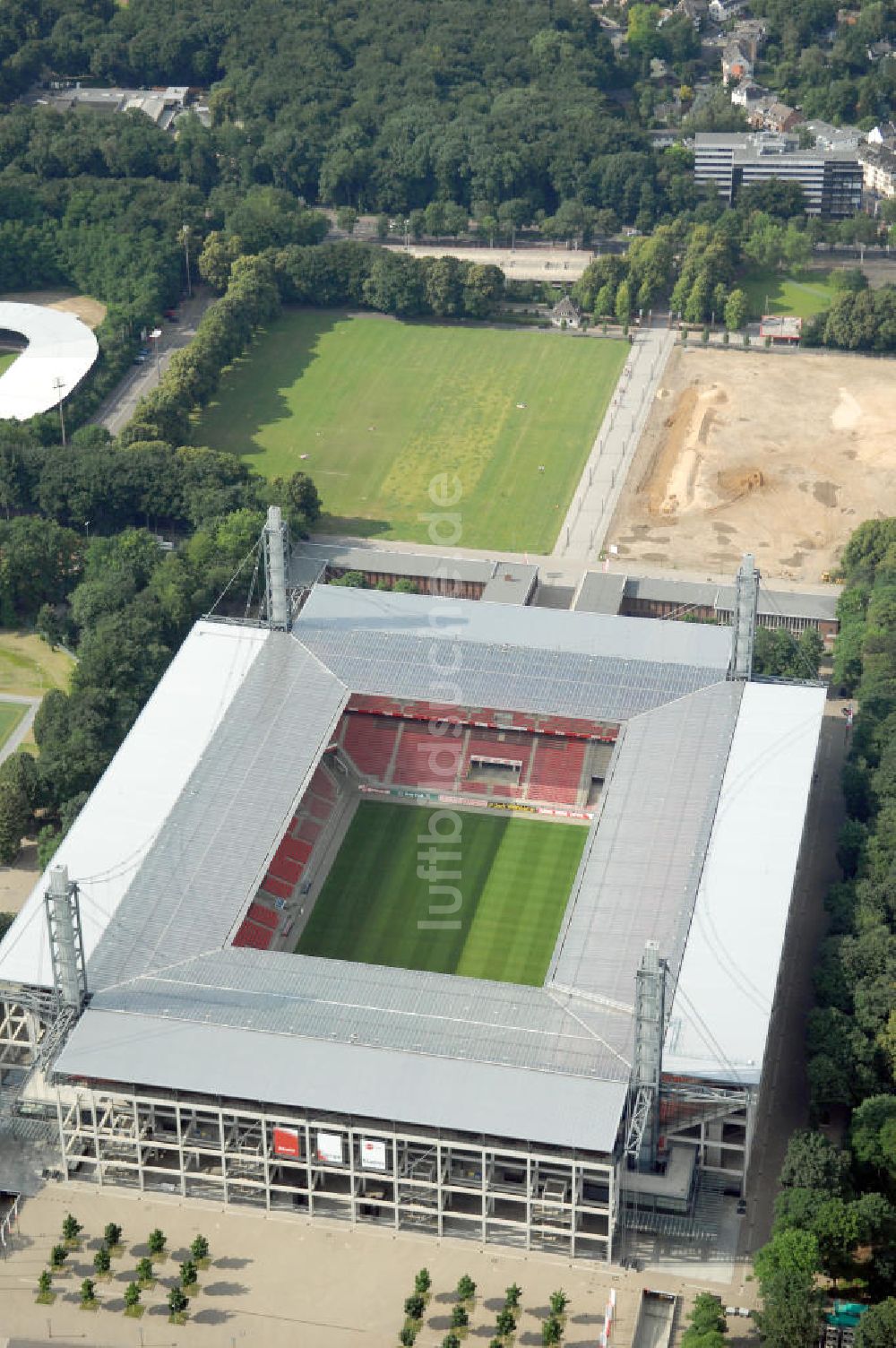 Luftaufnahme KÖLN - RheinEnergieStadion in Köln