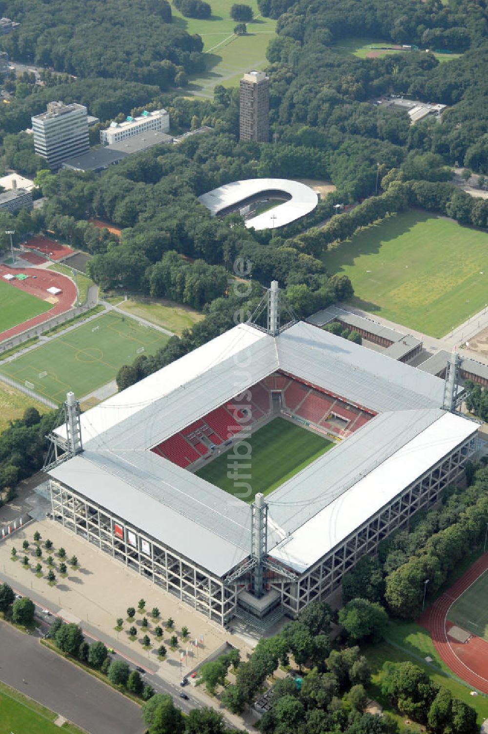 KÖLN von oben - RheinEnergieStadion in Köln