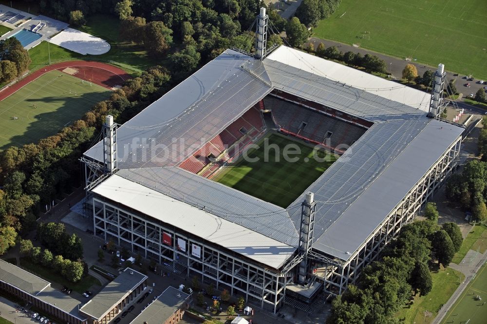 Luftaufnahme Köln - RheinEnergieStadion im Stadtteil Müngersdorf in Köln im Bundesland Nordrhein-Westfalen