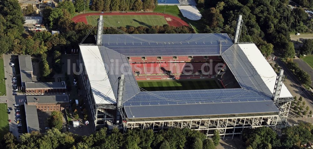 Köln aus der Vogelperspektive: RheinEnergieStadion im Stadtteil Müngersdorf in Köln im Bundesland Nordrhein-Westfalen