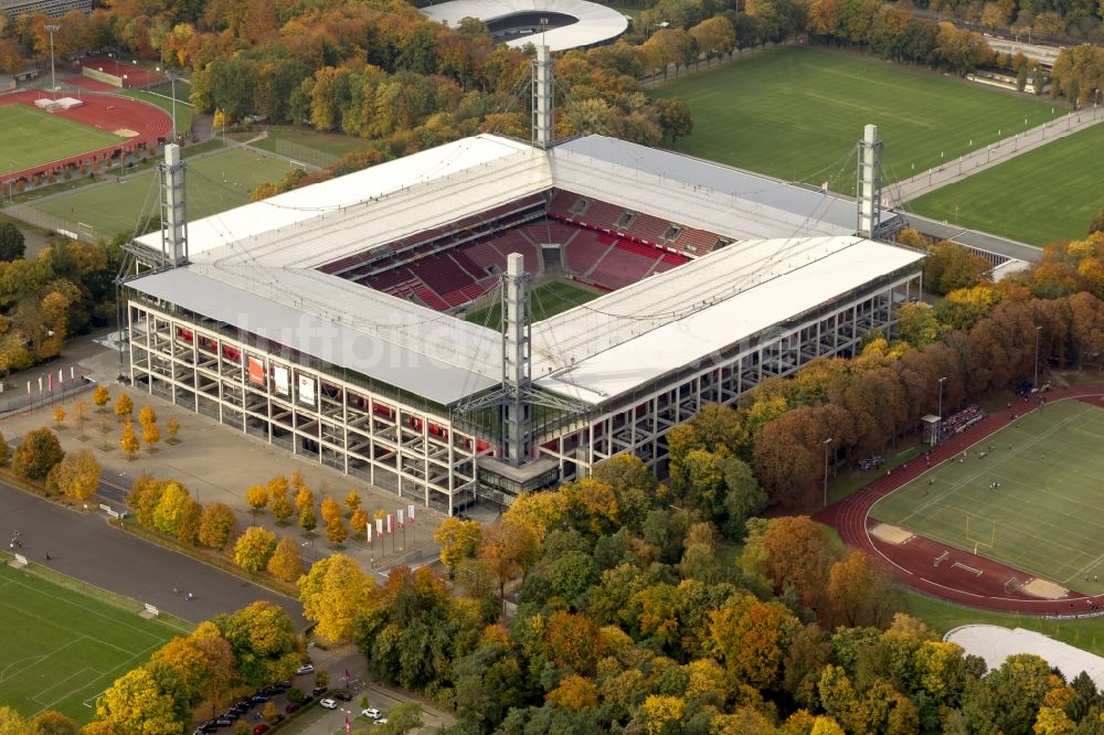 Luftbild Köln - RheinEnergieStadion im Stadtteil Müngersdorf in Köln im Bundesland Nordrhein-Westfalen