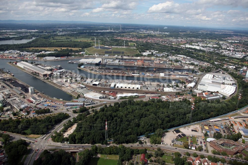 Karlsruhe von oben - Rheinhafen in Karlsruhe im Bundesland Baden-Württemberg