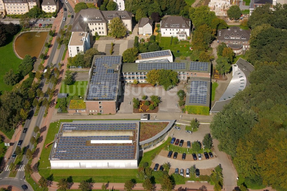 Gladbeck von oben - Riesener-Gymnasium in Gladbeck im Bundesland Nordrhein-Westfalen