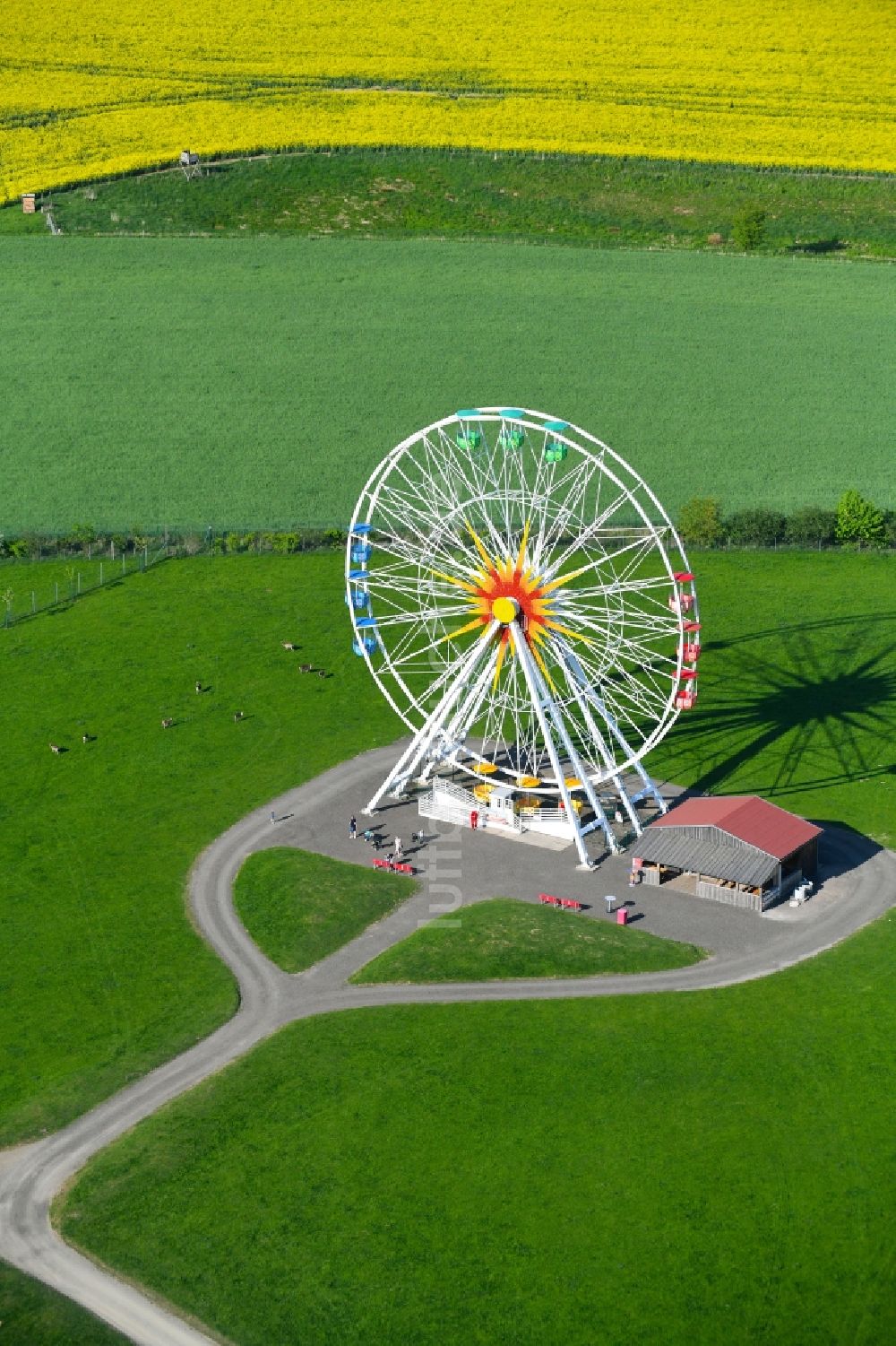 Lichtenau von oben - Riesenrad an der Sachsenstraße im Ortsteil Oberlichtenau in Lichtenau im Bundesland Sachsen, Deutschland