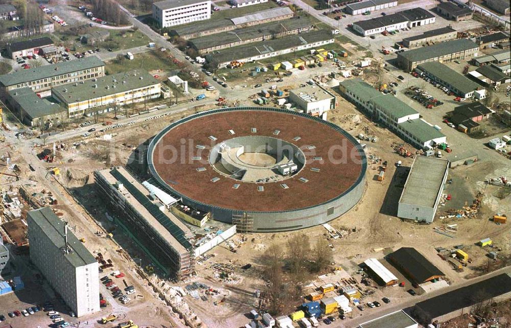 Berlin aus der Vogelperspektive: Ringbeschleunigerbau in Berlin-Adlershof